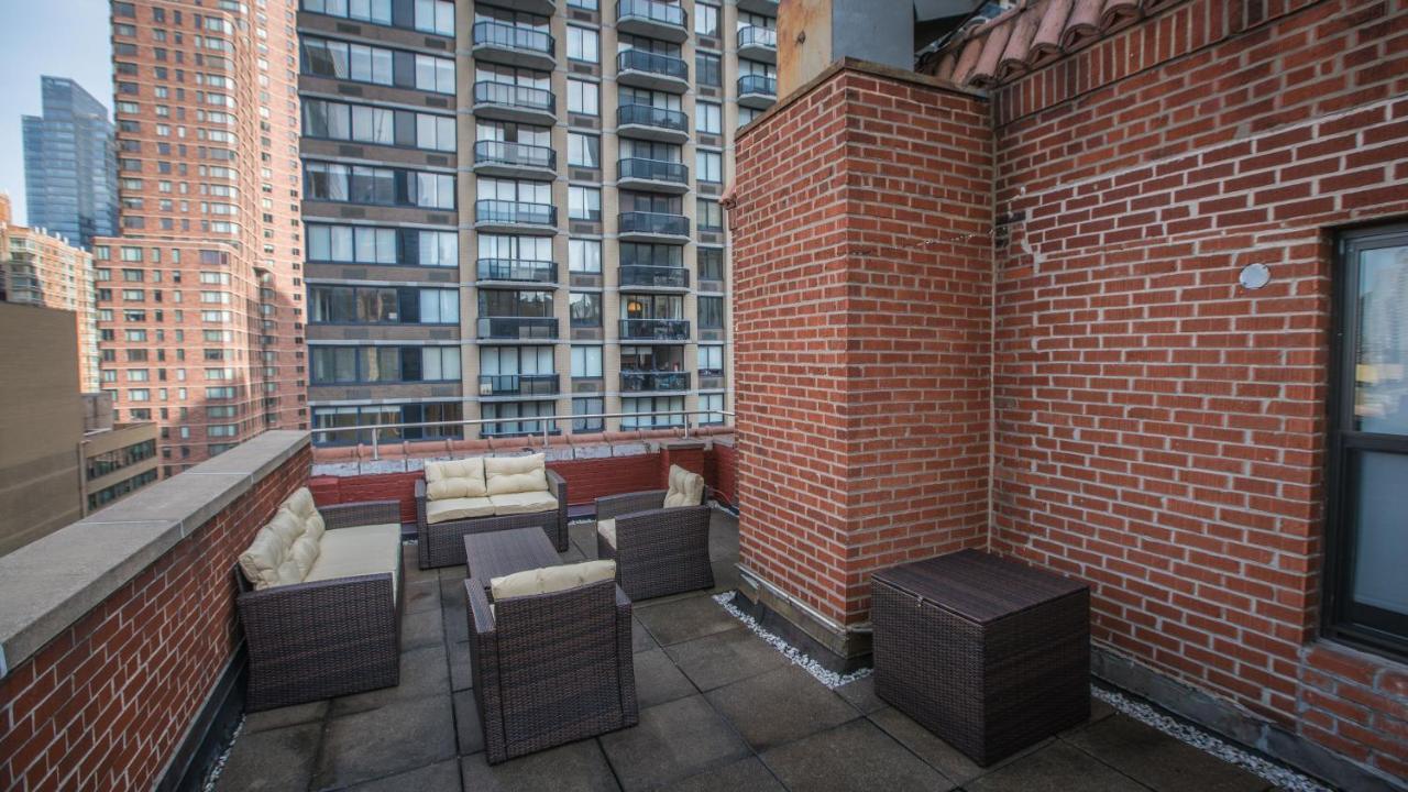 The Gallivant Times Square Hotel New York Exterior photo