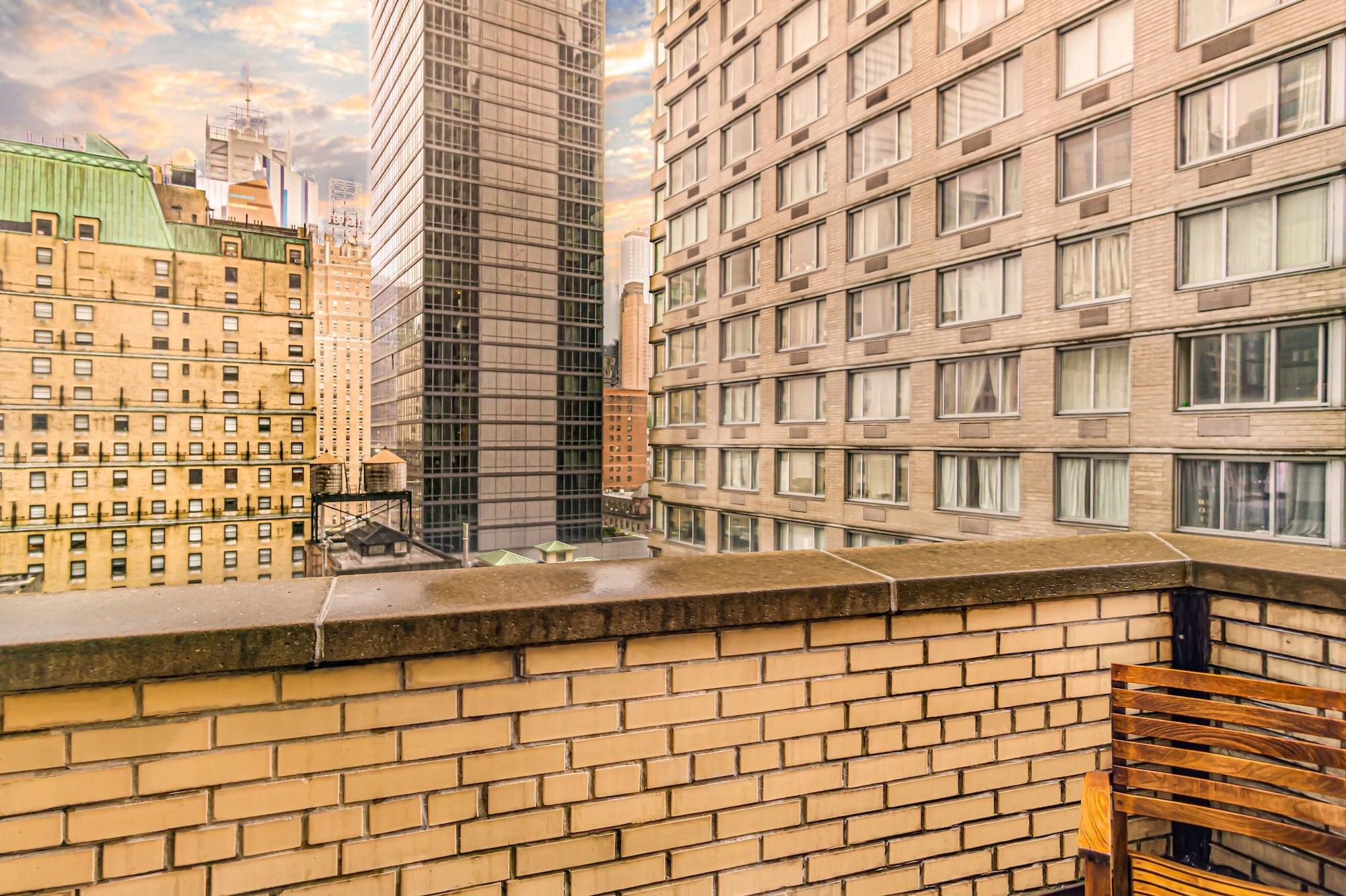 The Gallivant Times Square Hotel New York Exterior photo